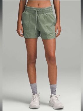 Lululemon Dance Studio High-Rise Short 3.5" Green Grey Eucalyptus